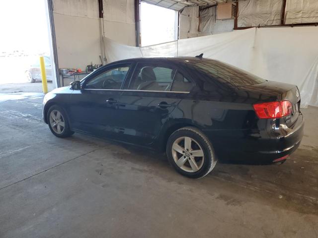 3VW3L7AJXCM395419 - 2012 VOLKSWAGEN JETTA TDI BLACK photo 2
