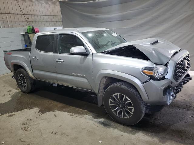 3TMCZ5AN9NM491585 - 2022 TOYOTA TACOMA DOUBLE CAB 灰色 照片 4