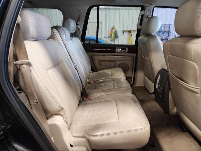 5LMFU28R24LJ02927 - 2004 LINCOLN NAVIGATOR BLACK photo 11