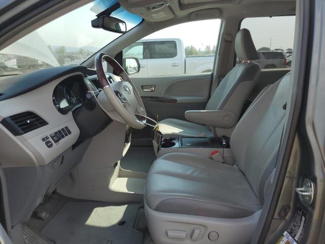 5TDYK3DC5DS370432 - 2013 TOYOTA SIENNA XLE GRAY photo 7