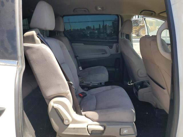 5FNRL6H22JB089113 - 2018 HONDA ODYSSEY LX 白色 照片 11