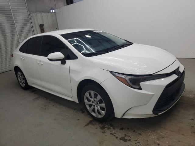 JTDBCMFE4R3039311 - 2024 TOYOTA COROLLA LE 白色 照片 4