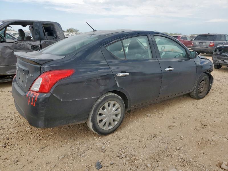 3N1CN7AP9JL843494 - 2018 NISSAN VERSA S BLACK photo 3