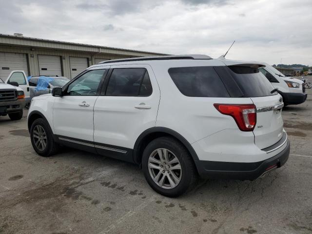 1FM5K8D80JGA56913 - 2018 FORD EXPLORER XLT Weiß Foto 2