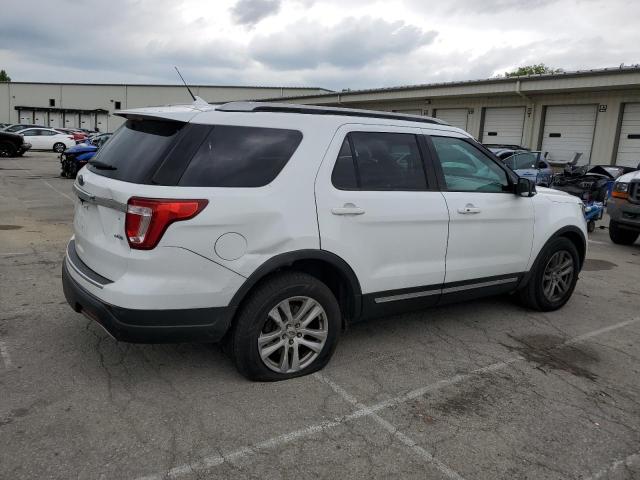 1FM5K8D80JGA56913 - 2018 FORD EXPLORER XLT Weiß Foto 3