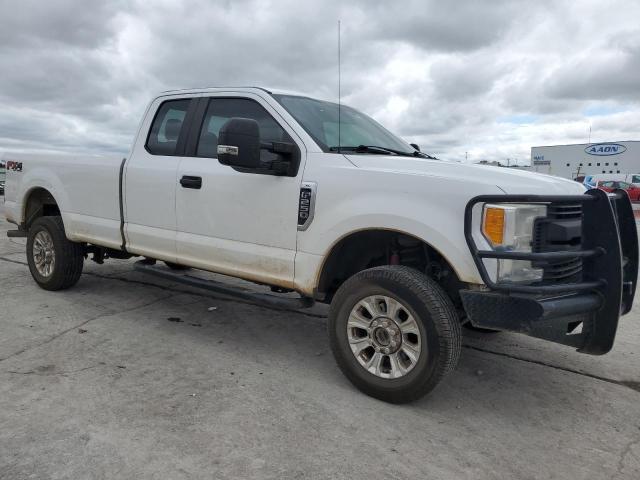 1FT7X2B64HED57915 - 2017 FORD F250 SUPER DUTY Blanc photo 4