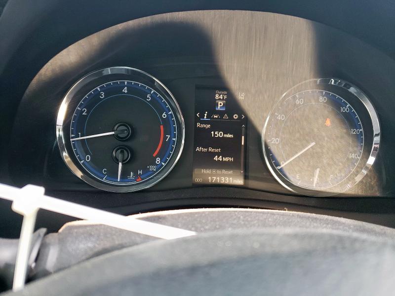 5YFBURHEXJP843406 - 2018 TOYOTA COROLLA L 蓝色 照片 9