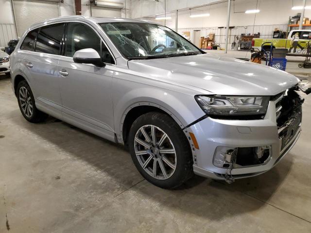 WA1VAAF77JD046572 - 2018 AUDI Q7 PRESTIGE Plata foto 4