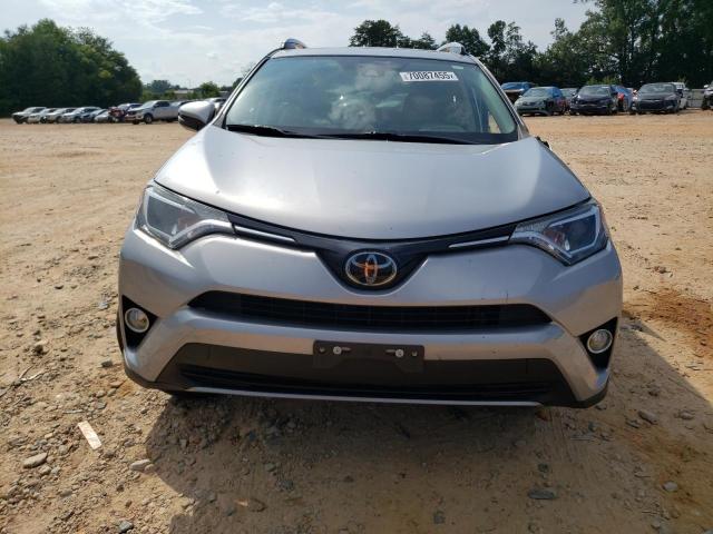 2T3WFREV7HW389180 - 2017 TOYOTA RAV4 XLE ვერცხლისფერი ფოტო 5