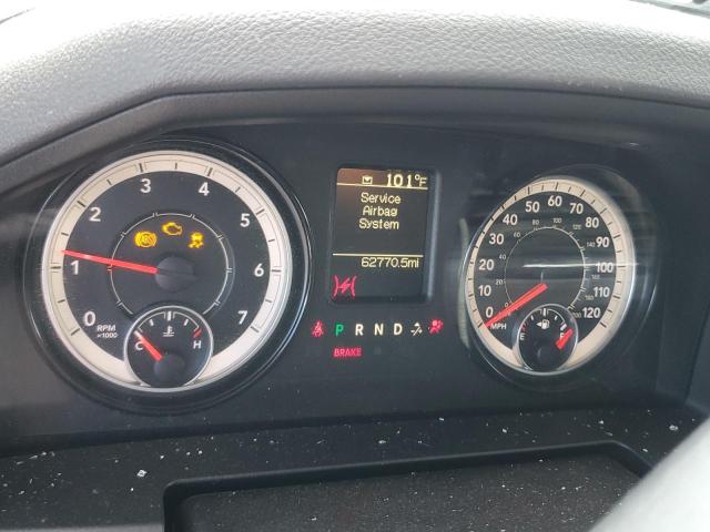 1C6RR7FG5JS308949 - 2018 RAM 1500 ST Білий фото 9