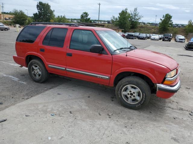 1GNDT13W6Y2169669 - 2000 CHEVROLET BLAZER RED photo 4