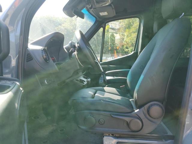 W1W4NBVY5RP705592 - 2024 MERCEDES-BENZ SPRINTER 2500 灰色 照片 7