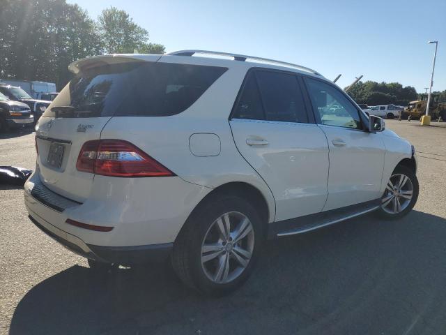 4JGDA5HB9DA248275 - 2013 MERCEDES-BENZ ML 350 4MATIC WHITE photo 3