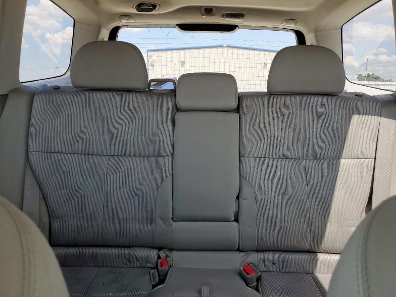 JF2SH6CC3AH774709 - 2010 SUBARU FORESTER 2.5X PREMIUM WHITE photo 10