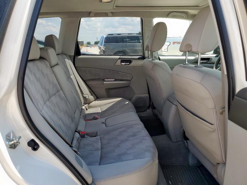 JF2SH6CC3AH774709 - 2010 SUBARU FORESTER 2.5X PREMIUM WHITE photo 11