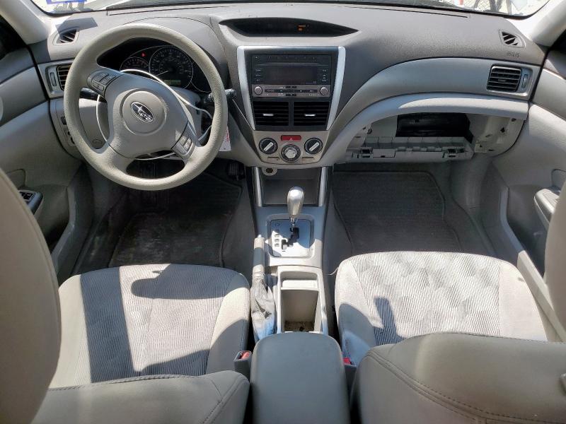 JF2SH6CC3AH774709 - 2010 SUBARU FORESTER 2.5X PREMIUM WHITE photo 8