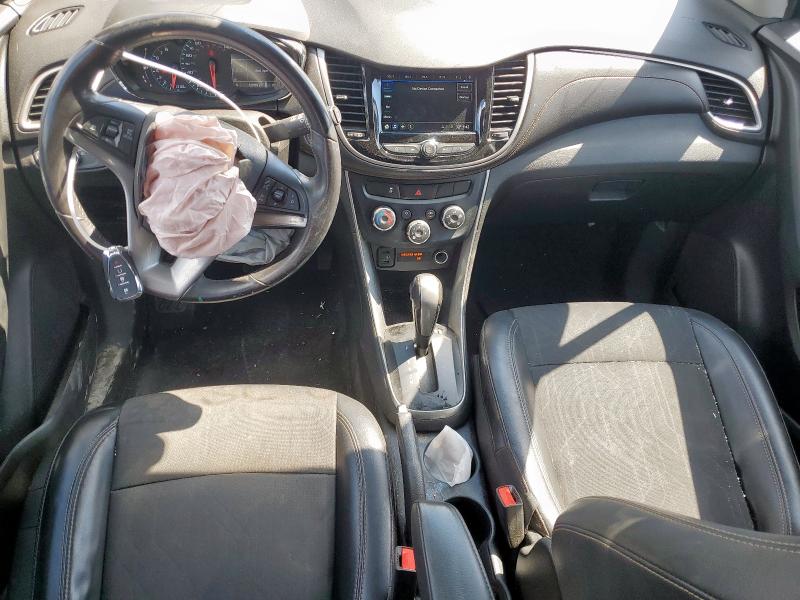 3GNCJLSB1KL397287 - 2019 CHEVROLET TRAX 1LT BLACK photo 8