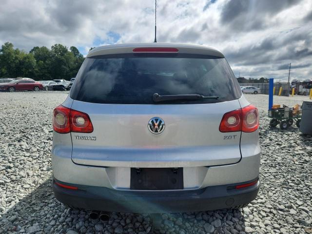 WVGAV7AX5BW558271 - 2011 VOLKSWAGEN TIGUAN S SILVER photo 6