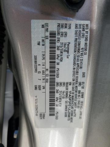 1FADP3FE1JL259815 - 2018 FORD FOCUS SE Silber Foto 12