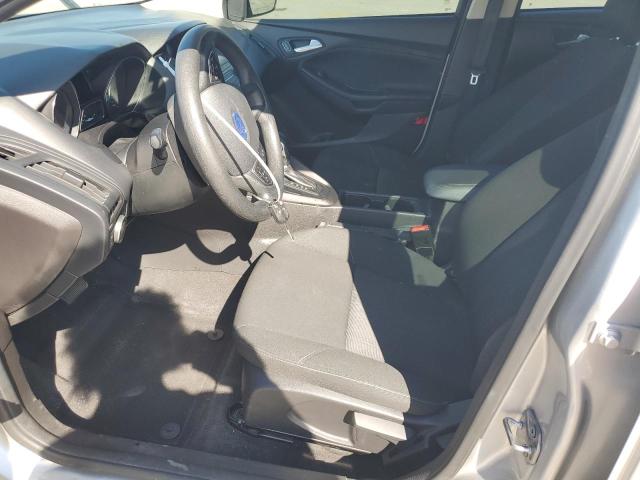 1FADP3FE1JL259815 - 2018 FORD FOCUS SE Silber Foto 7