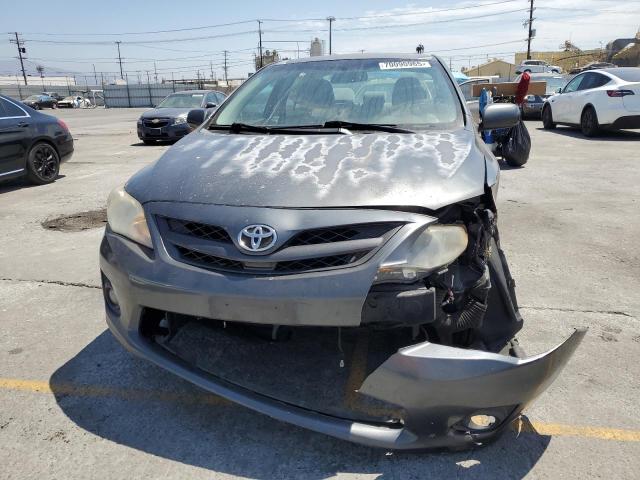 2T1BU4EEXCC829984 - 2012 TOYOTA COROLLA BASE Szary zdjęcie 5