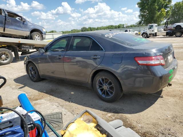 4T1BF3EK3BU669986 - 2011 TOYOTA CAMRY BASE GRAY photo 2