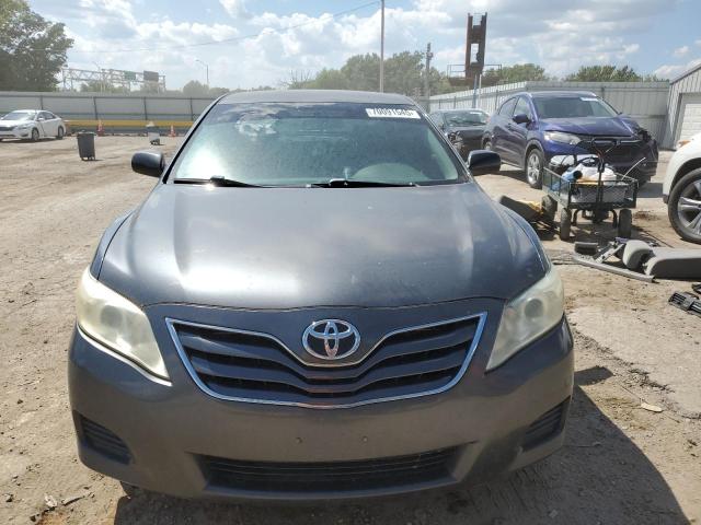4T1BF3EK3BU669986 - 2011 TOYOTA CAMRY BASE GRAY photo 5