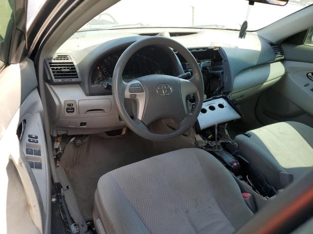 4T1BF3EK3BU669986 - 2011 TOYOTA CAMRY BASE GRAY photo 8