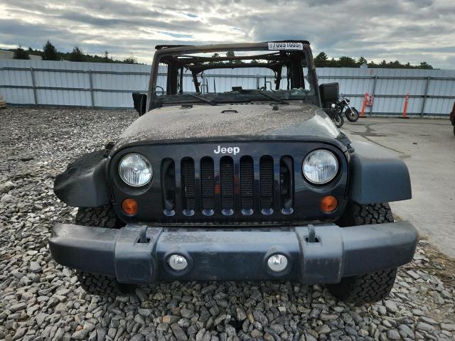 1C4HJWDG2CL262616 - 2012 JEEP WRANGLER U SPORT Schwarz Foto 5