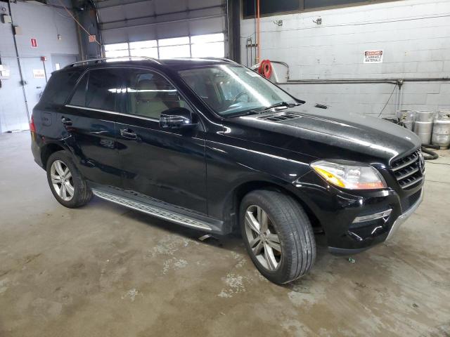 4JGDA5HB7FA613913 - 2015 MERCEDES-BENZ ML 350 4MATIC BLACK photo 4
