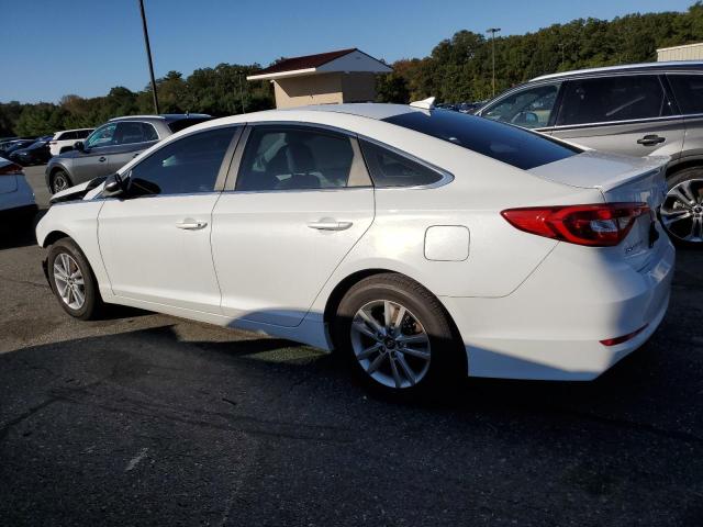 5NPE24AF4HH532702 - 2017 HYUNDAI SONATA SE WHITE photo 2