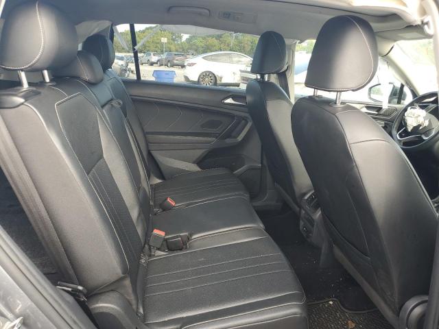 3VV3B7AX0NM168335 - 2022 VOLKSWAGEN TIGUAN SE Grau Foto 11