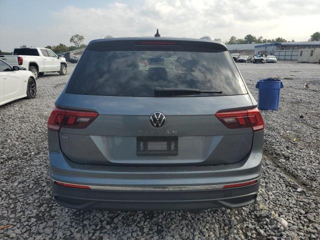 3VV3B7AX0NM168335 - 2022 VOLKSWAGEN TIGUAN SE Grau Foto 6
