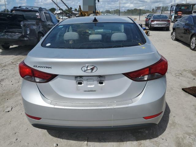 5NPDH4AE7GH749810 - 2016 HYUNDAI ELANTRA SE SILVER photo 6