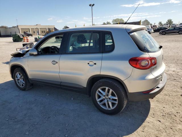 WVGBV7AX9BW524239 - 2011 VOLKSWAGEN TIGUAN S SILVER photo 2