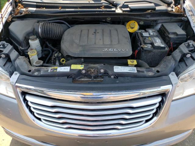 2C4RC1CG2GR303939 - 2016 CHRYSLER TOWN & COU TOURING L SILVER photo 12