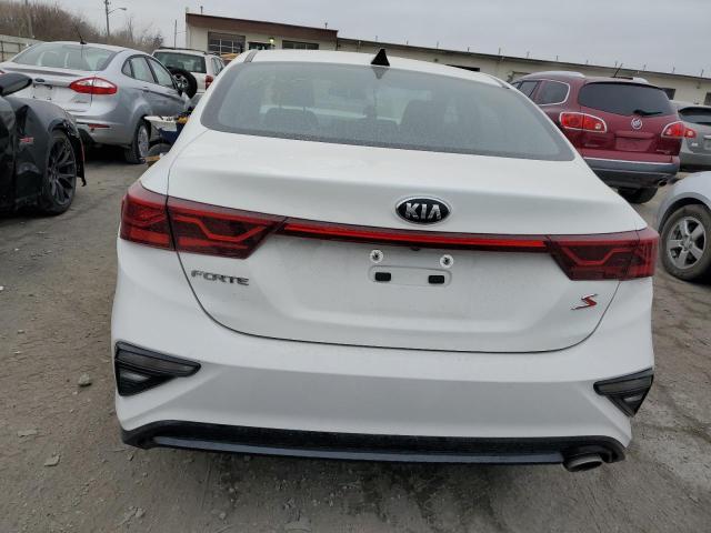 3KPF34AD2KE018505 - 2019 KIA FORTE GT LINE WHITE photo 6