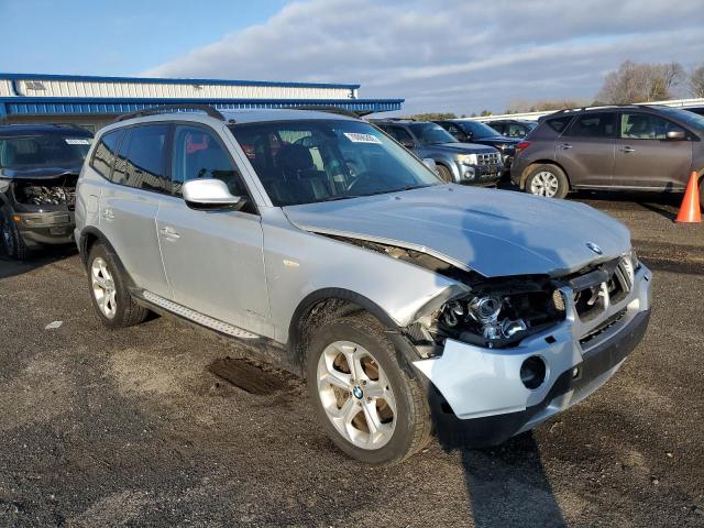 WBXPC9C45AWJ38014 - 2010 BMW X3 XDRIVE30I SILVER photo 4