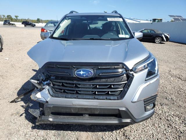 JF2SKADC0PH499408 - 2023 SUBARU FORESTER PREMIUM Сріблястий фото 5