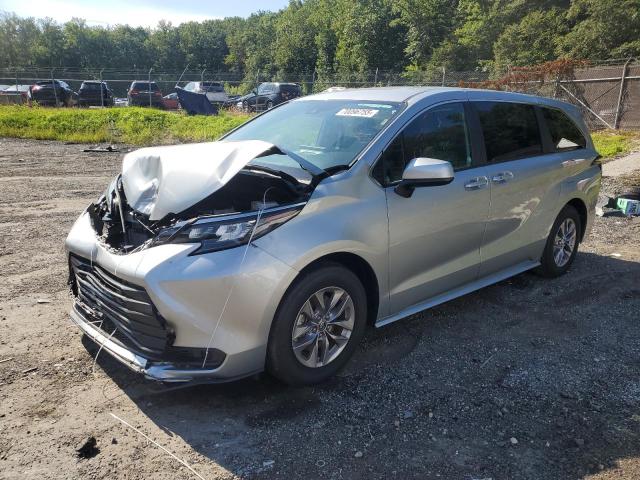 2025 TOYOTA SIENNA LE, 