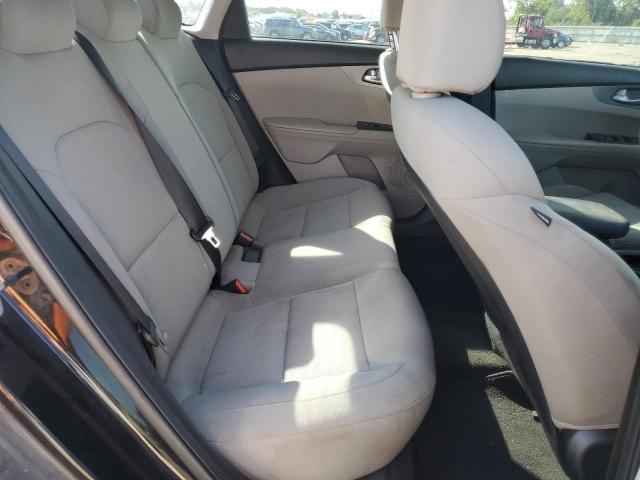 3KPF24AD0KE136717 - 2019 KIA FORTE FE BLACK photo 10