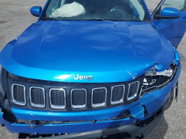 3C4NJDBB0JT200566 - 2018 JEEP COMPASS LATITUDE BLUE photo 11