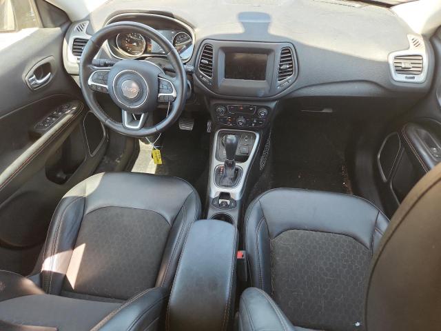 3C4NJDBB0KT767457 - 2019 JEEP COMPASS LATITUDE 灰色 照片 8