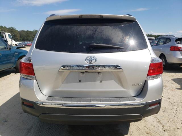 5TDBK3EH7DS252124 - 2013 TOYOTA HIGHLANDER BASE Argent photo 6