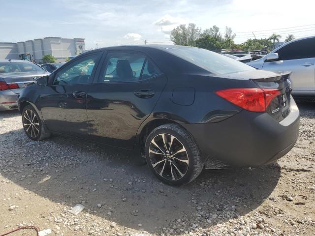 5YFBURHEXJP791033 - 2018 TOYOTA COROLLA L 黑色 照片 2
