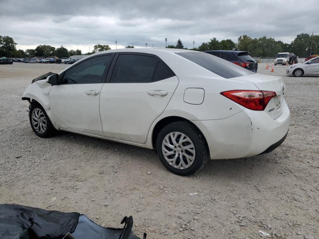 5YFBURHEXJP798550 - 2018 TOYOTA COROLLA L Ağ foto 2