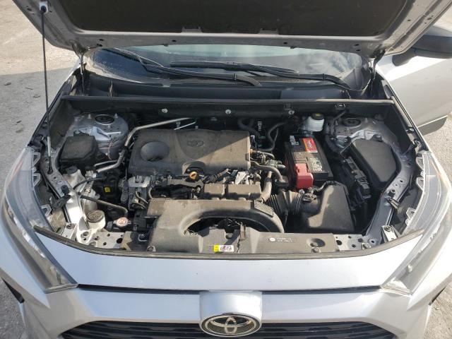 2T3H1RFVXMC146982 - 2021 TOYOTA RAV4 LE SILVER photo 12