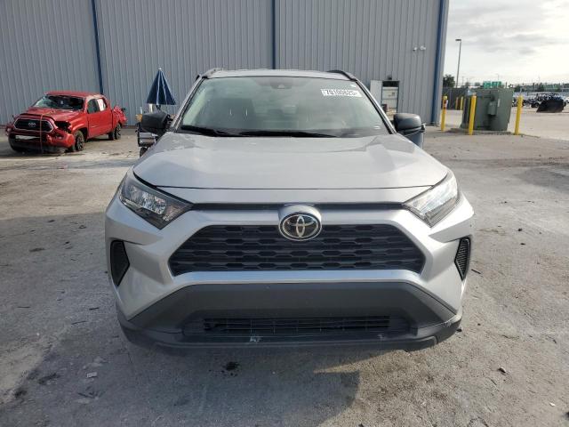 2T3H1RFVXMC146982 - 2021 TOYOTA RAV4 LE SILVER photo 5