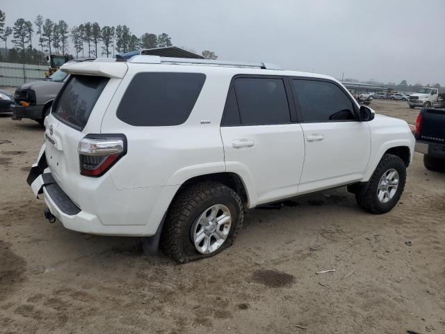 JTEZU5JR3F5094694 - 2015 TOYOTA 4RUNNER SR5 WHITE photo 3