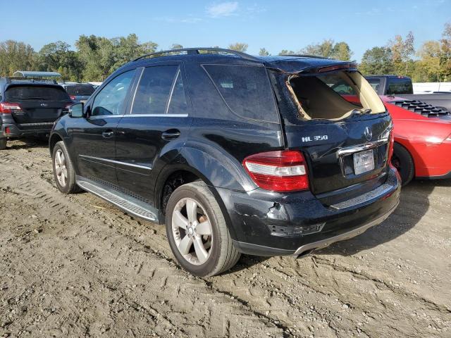 4JGBB8GB5BA646121 - 2011 MERCEDES-BENZ ML 350 4MATIC BLACK photo 2